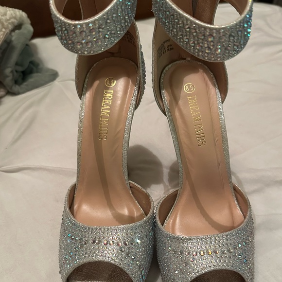Prom/Homecoming Shoes - Picture 1 of 5